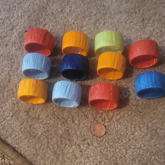 Colorful Rattan Napkin Rings Set - Picture 2 of 5